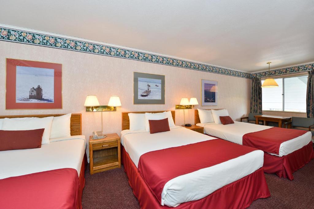 Travelodge By Wyndham Mackinaw Stadt Zimmer foto